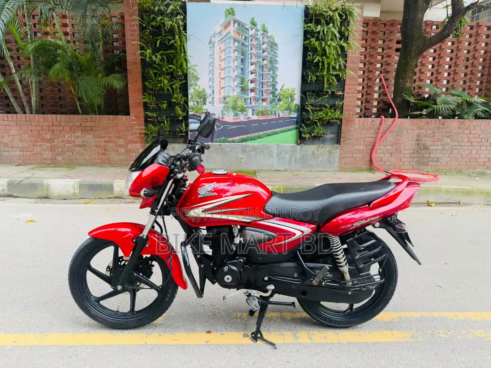 Honda CB 2018 Red