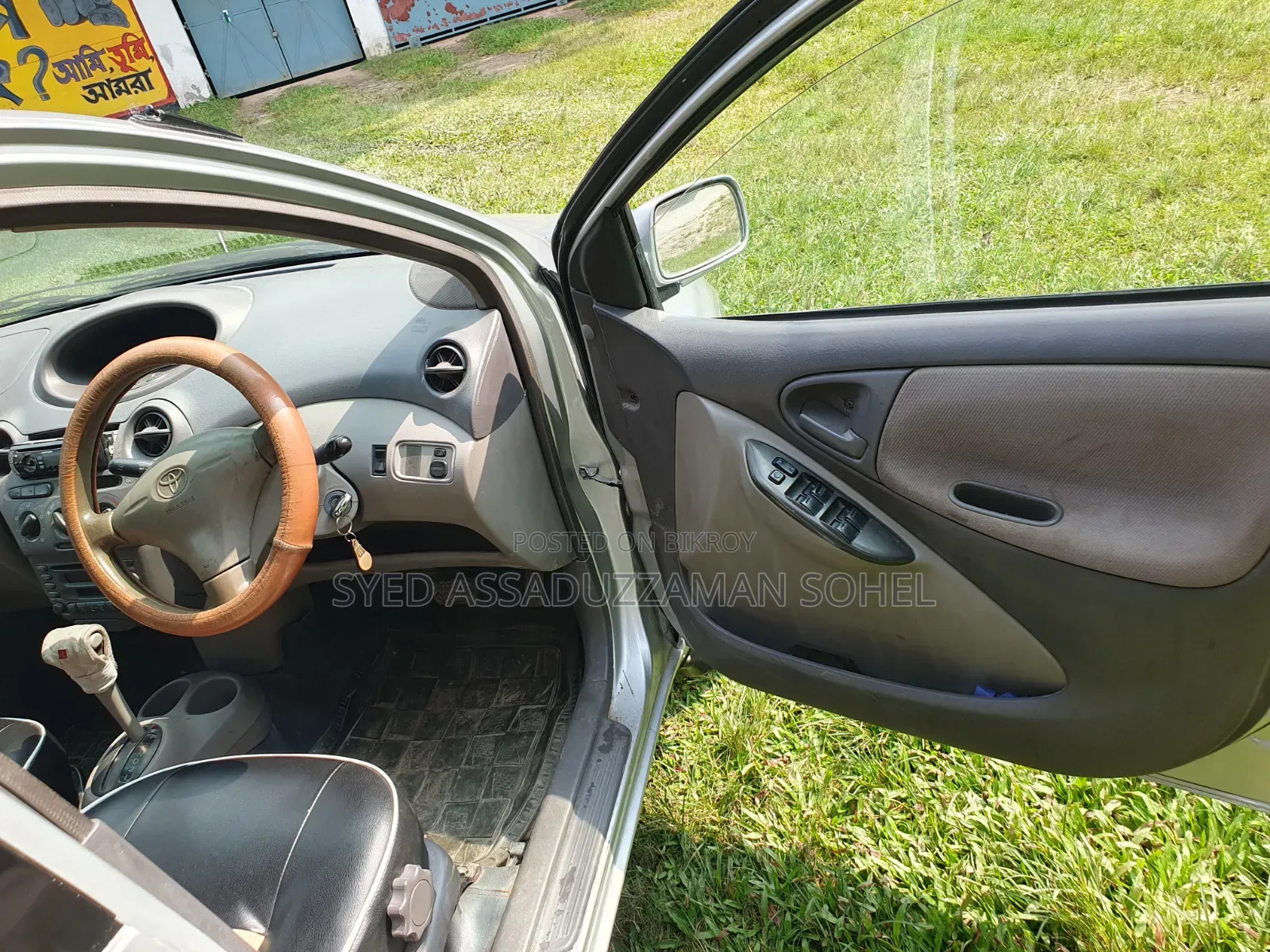Toyota Platz 1.0 Front-Wheel Drive 2001 Silver