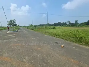 দক্ষিণ পূর্ব কোণ ৩ কাঠা পূর্বাচল