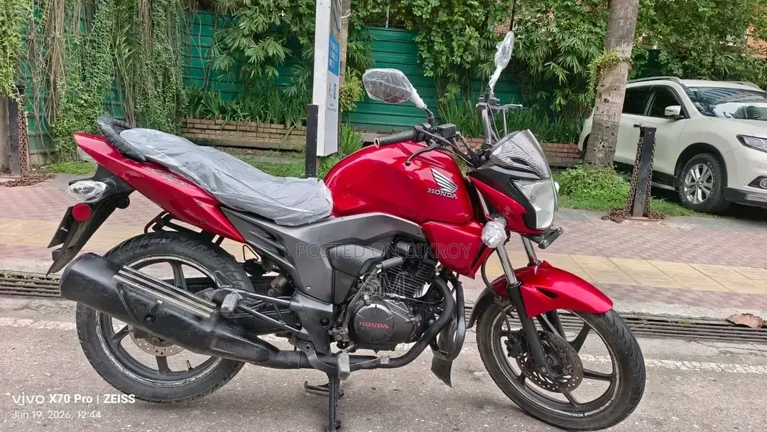 Honda CB 2026 Red