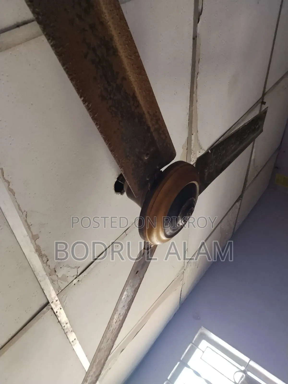 ৩ পিস ফ্যান বিক্রয়ের জন্য