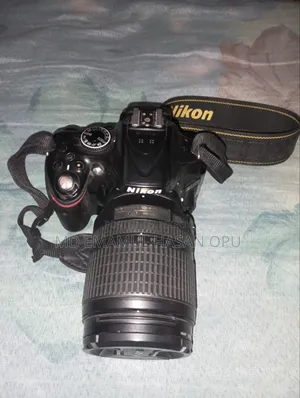 Nikon D5200 DSLR Camera