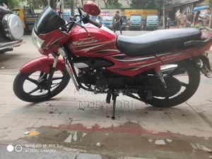 Hero Glamour 2015 Red