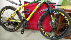 Avon CRV 4.4 (26-Inch), (24-Speed) Mountain Gear Bicycle