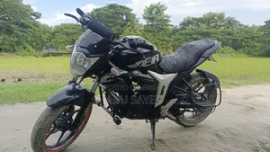 সুজুকি জিক্সার ২০১৯ ব্ল্যাক