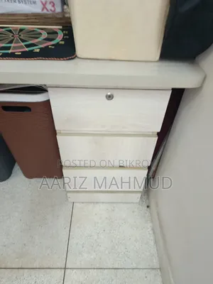 ৫ ফুট বাই ২.৫ ফুট টেবিল