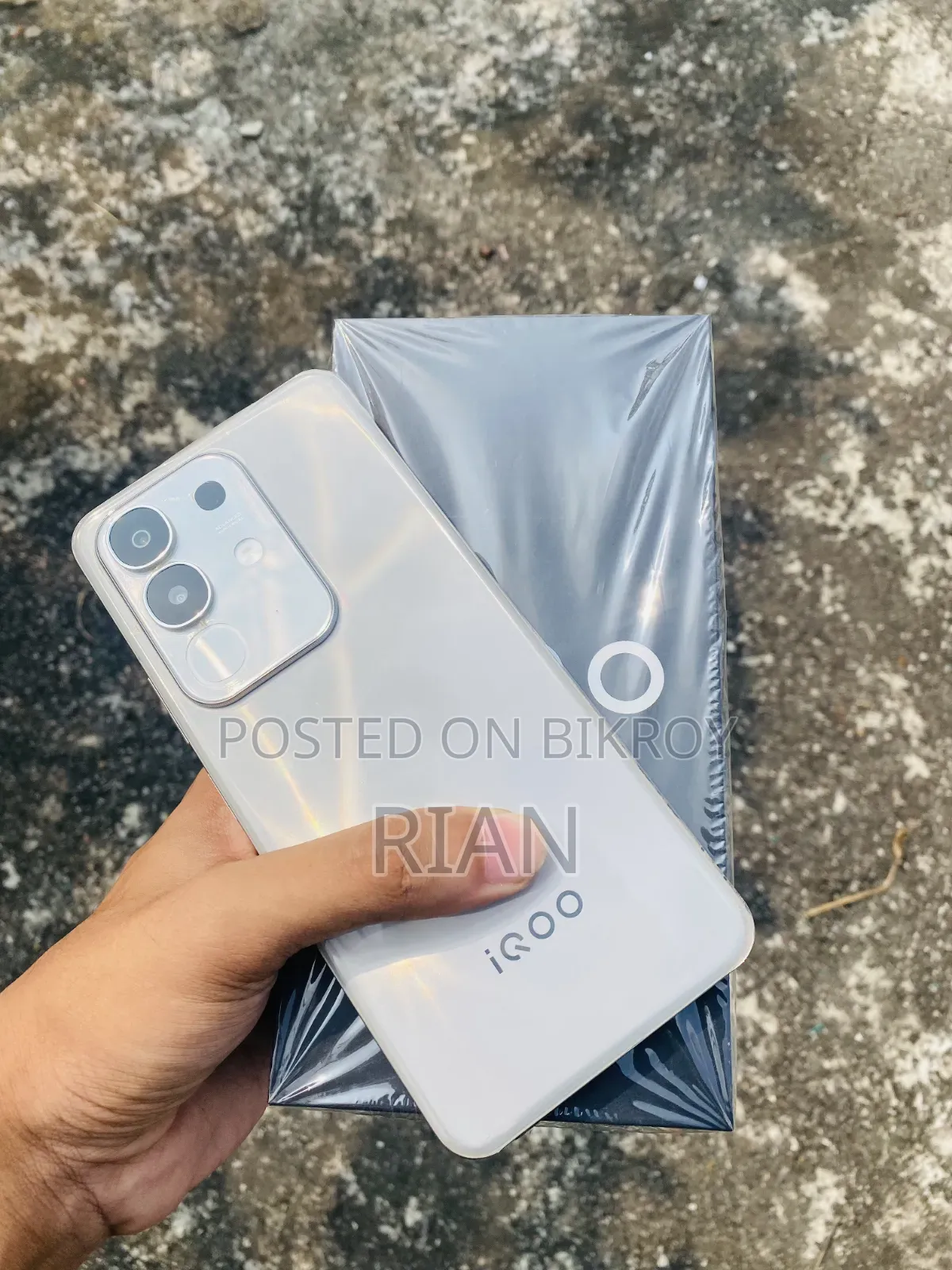 iQOO Z10x 128 GB Silver