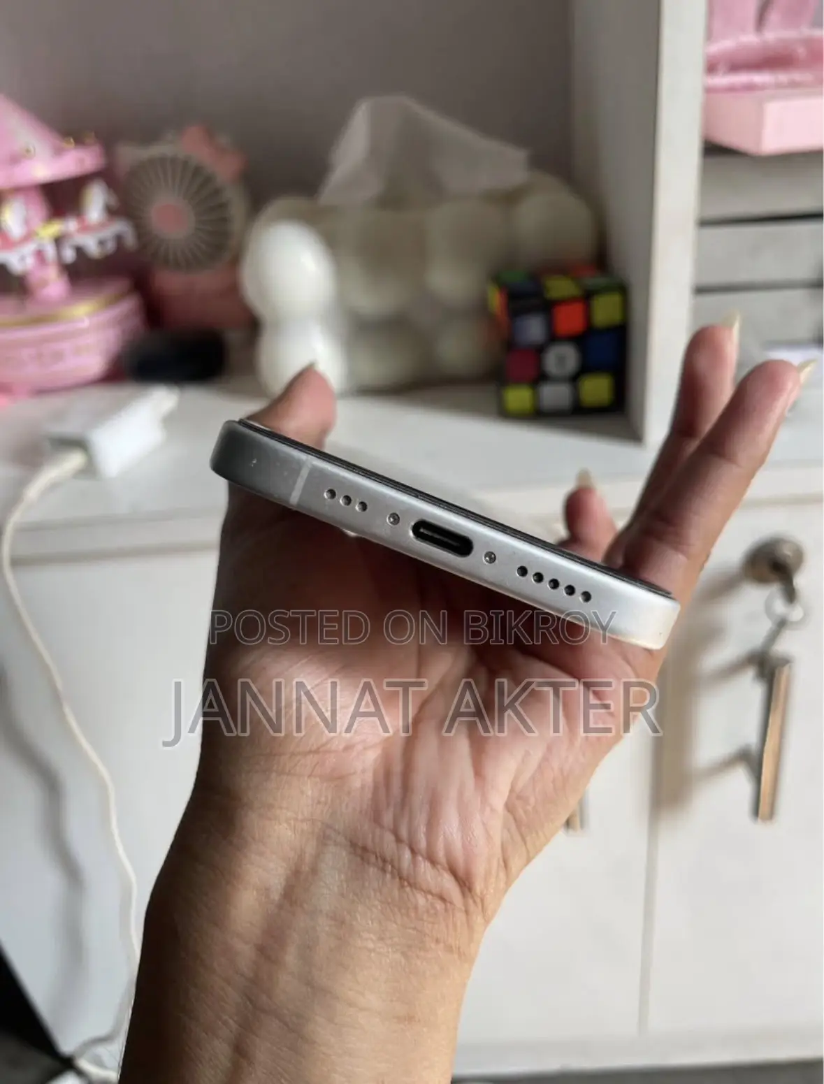 অ্যাপল আইফোন ১৬ ১২৮ জিবি হোয়াইট