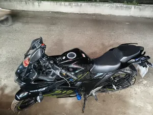 সুজুকি জিক্সার এসএফ ২০২৬ কালো