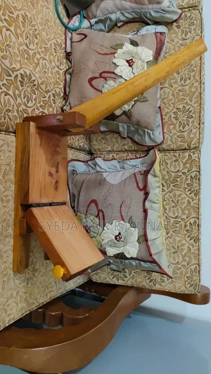 বড় সাইজের মেহগনি কাঠের রুটি বেলার মেশিন সেল হবে