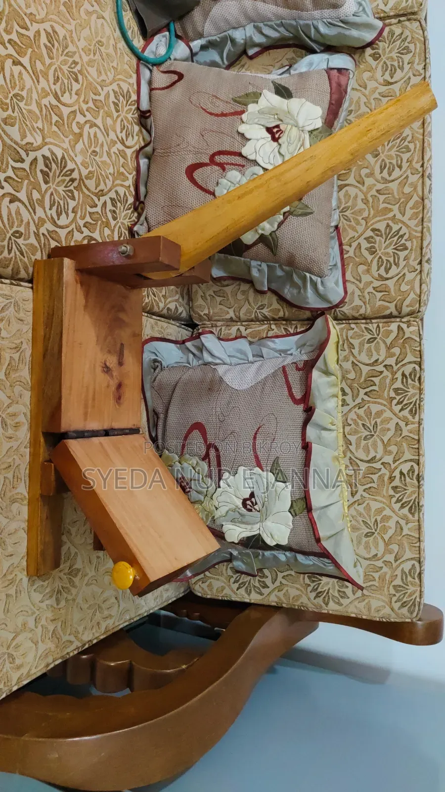 বড় সাইজের মেহগনি কাঠের রুটি বেলার মেশিন সেল হবে