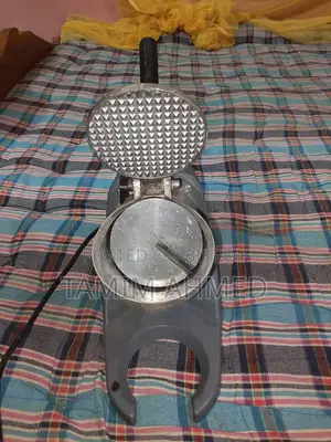 বরফ কুচি (Ice Cutter) মেশিন
