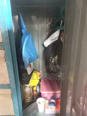 স্টিল ওয়ার্ডরোব