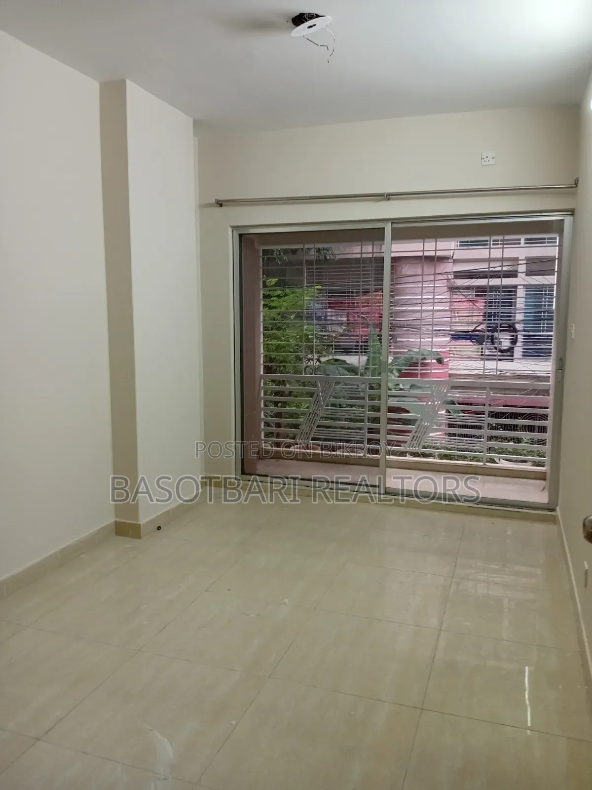 3-Bedroom Apartment in Khilgaon for sale