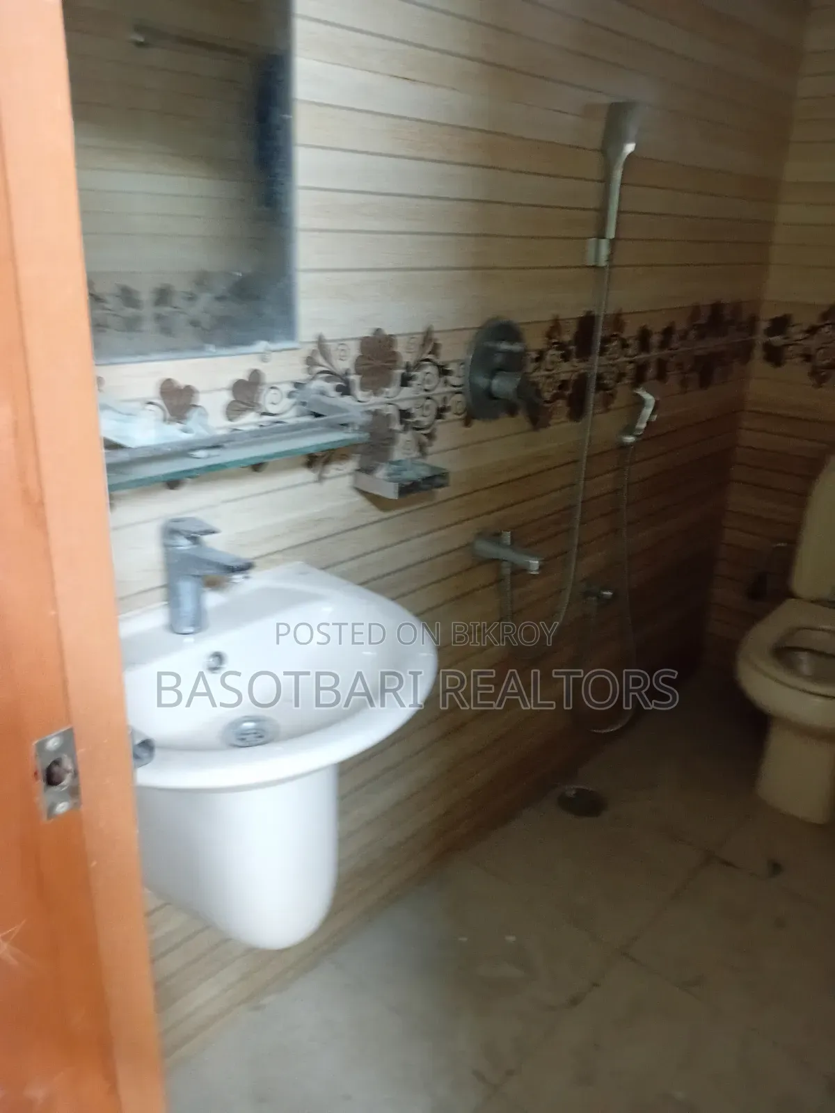 3-Bedroom Apartment in Khilgaon for sale