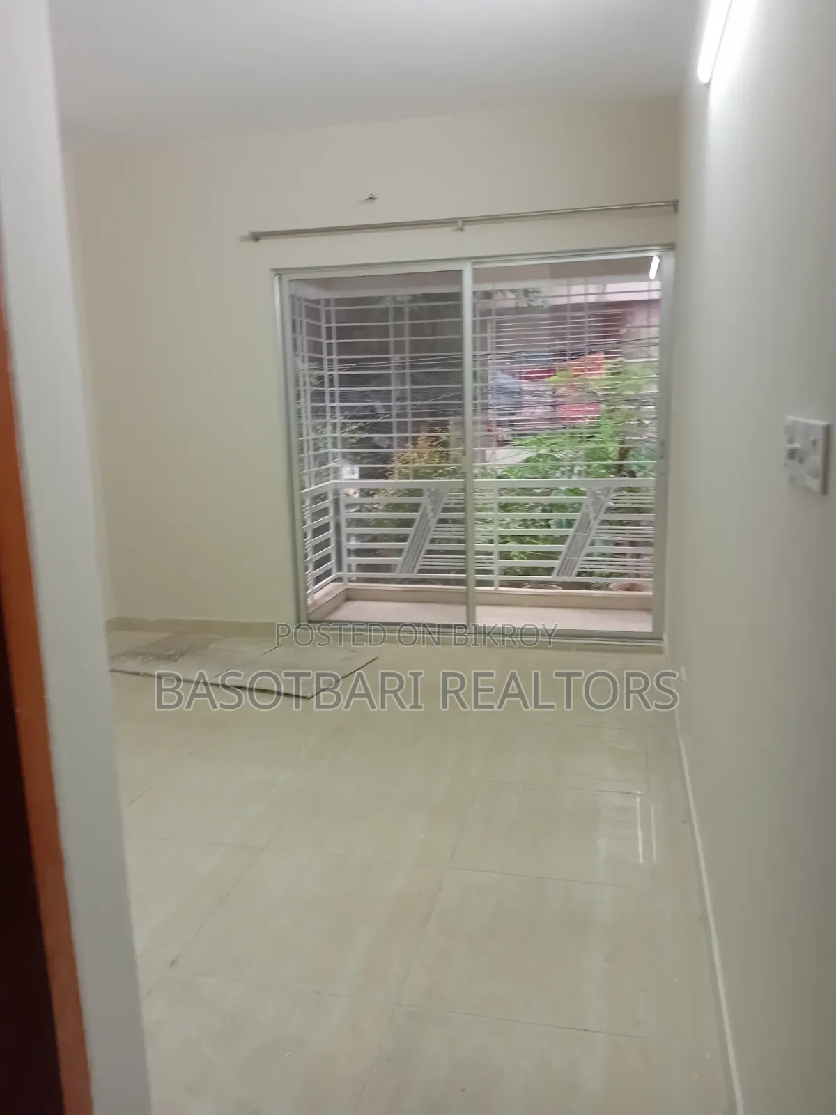 3-Bedroom Apartment in Khilgaon for sale