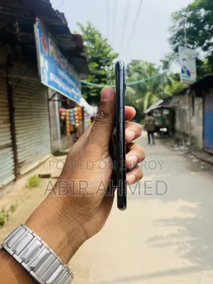 অ্যাপল আইফোন এক্স ২৫৬ জিবি কালো