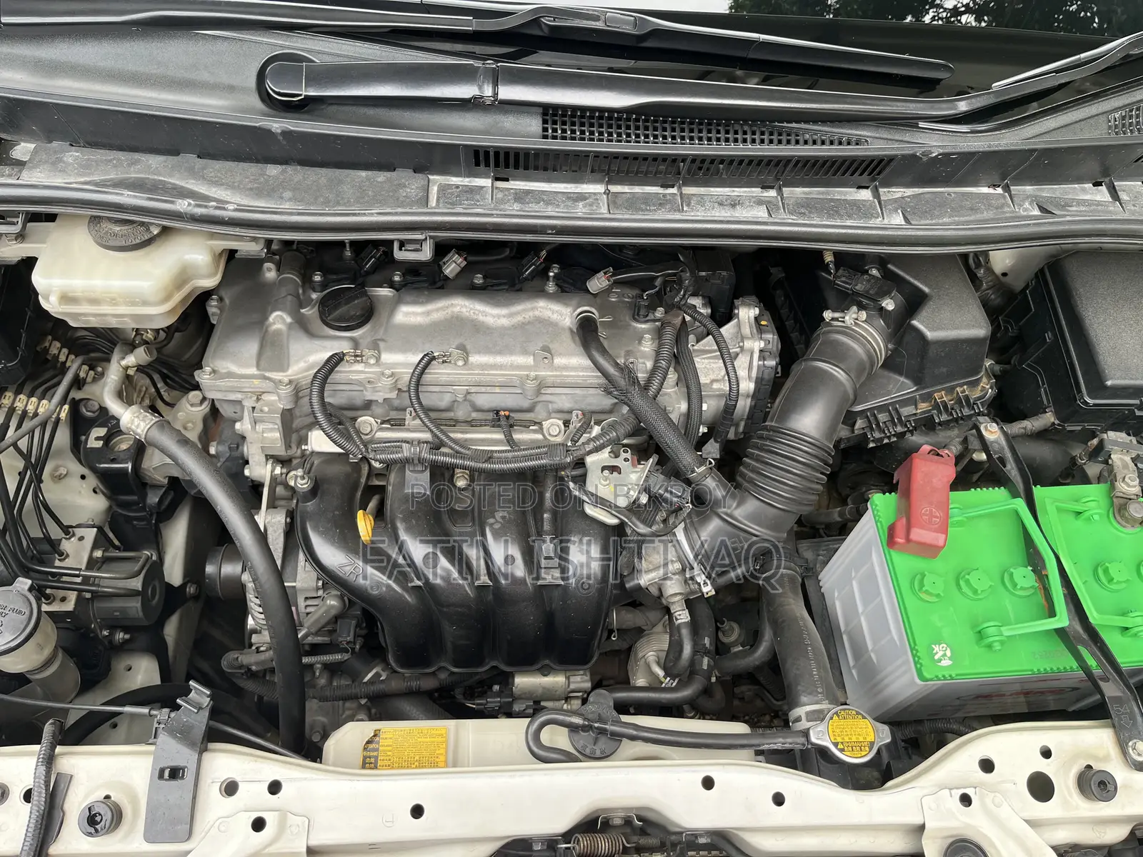 Toyota Noah 2014 Pearl