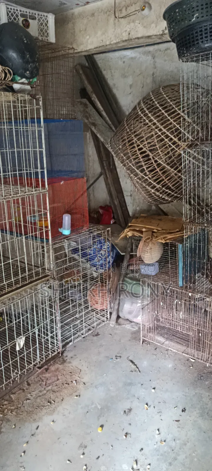 পাখির ও কবুতরের খাঁচা