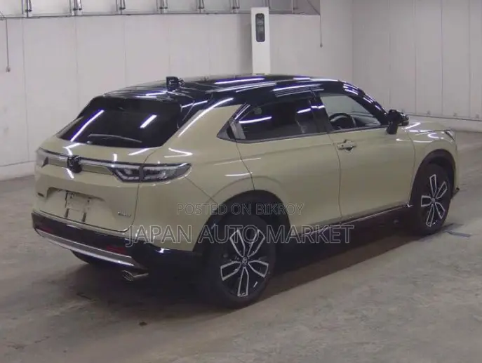 Honda Vezel 2022 Beige