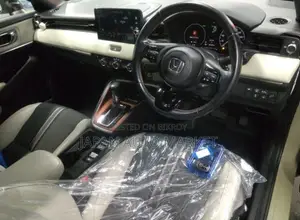 Honda Vezel 2022 Beige