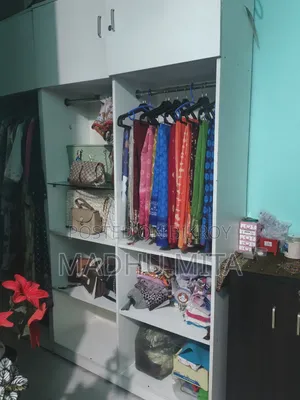 বোর্ড ওয়াল ফার্নিচার