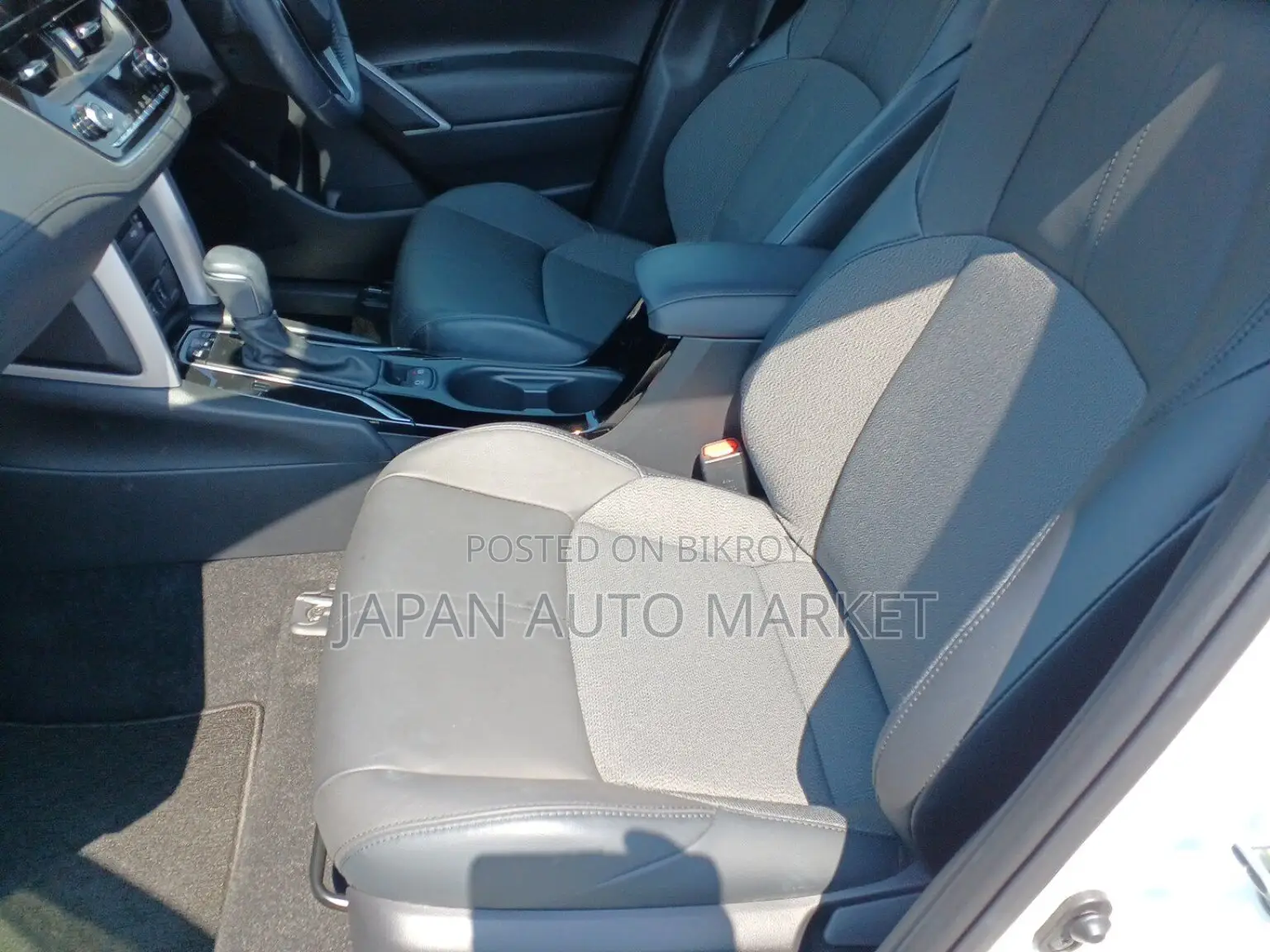 Toyota Corolla Cross 2023 Pearl