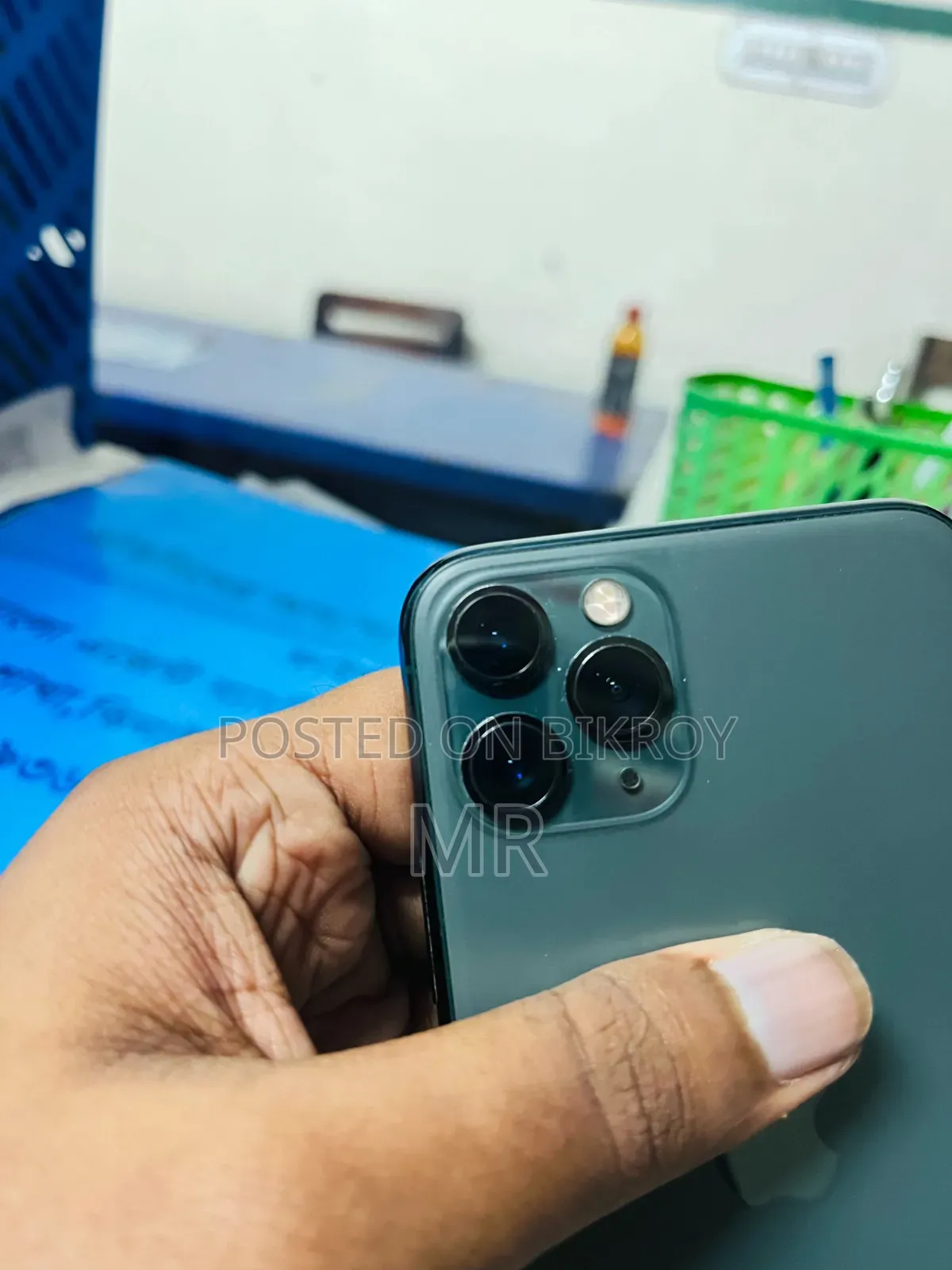 New Apple iPhone 11 Pro 256 GB Green