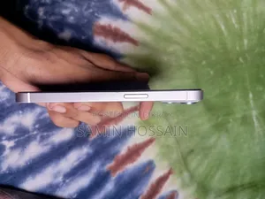 অ্যাপল আইফোন ১৩ ১২৮ জিবি হোয়াইট