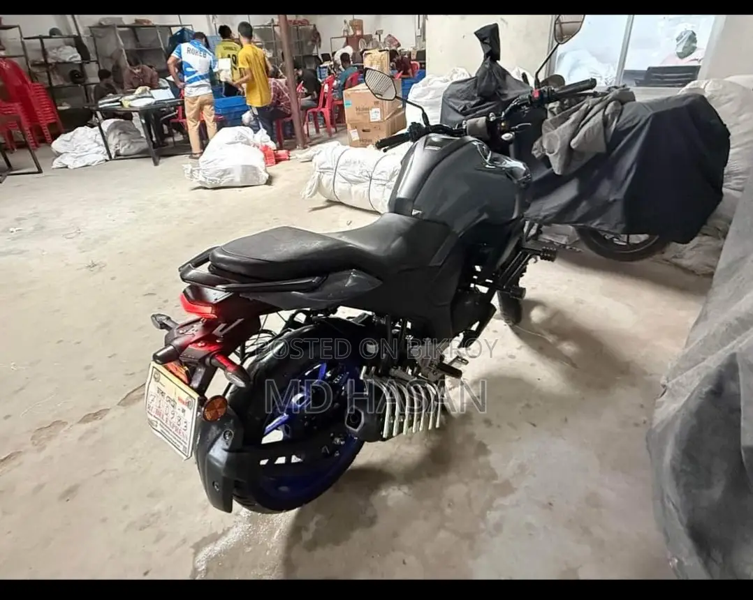 Yamaha FZ 2025 Gray