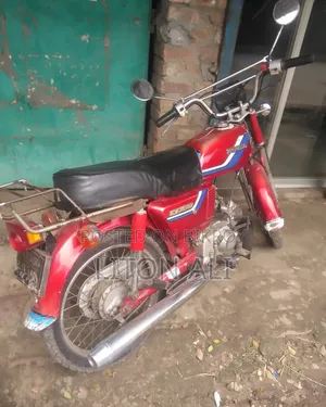 হোন্ডা ২০০০ রেড