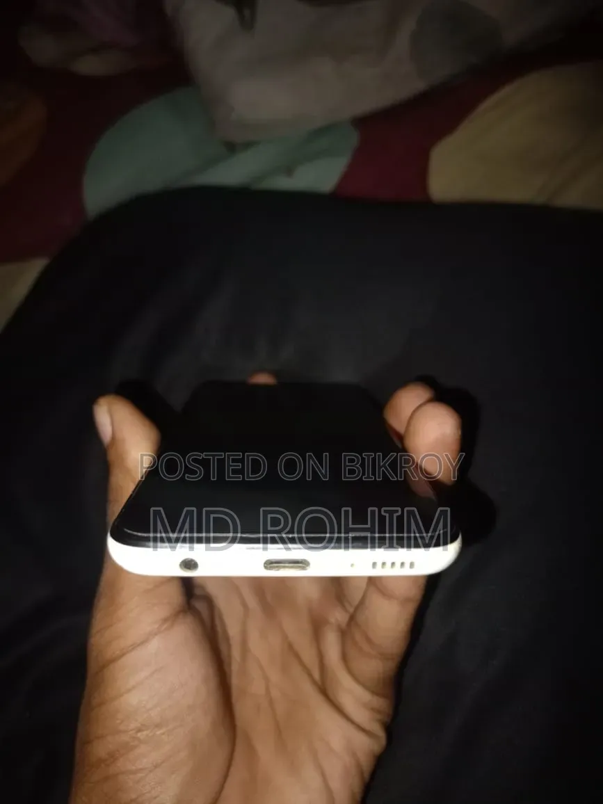 Samsung Galaxy A20e 32 GB White