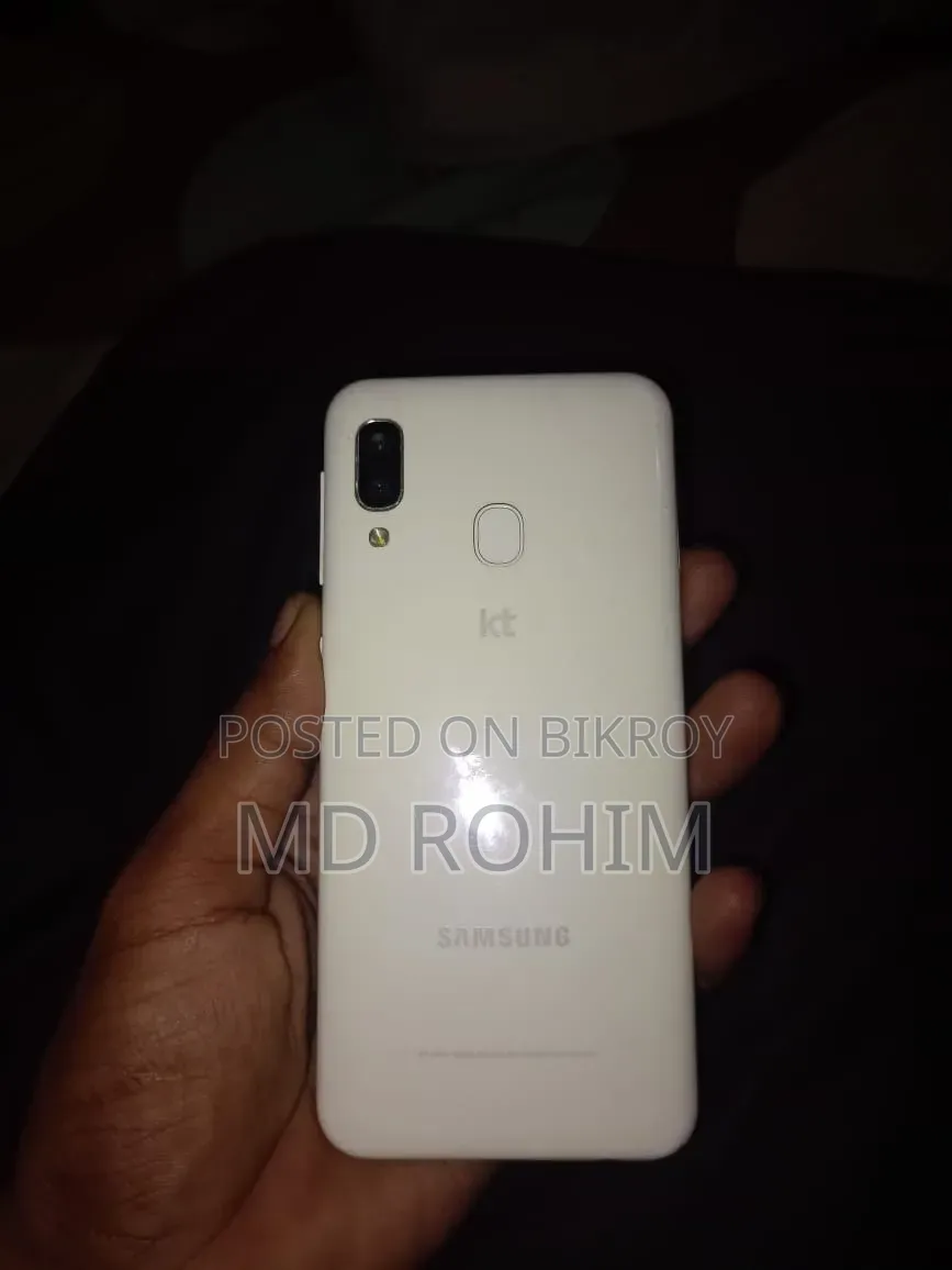 Samsung Galaxy A20e 32 GB White