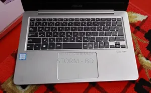 Laptop Asus ZenBook UX310UQ 8GB Intel Core i5 SSD 256GB