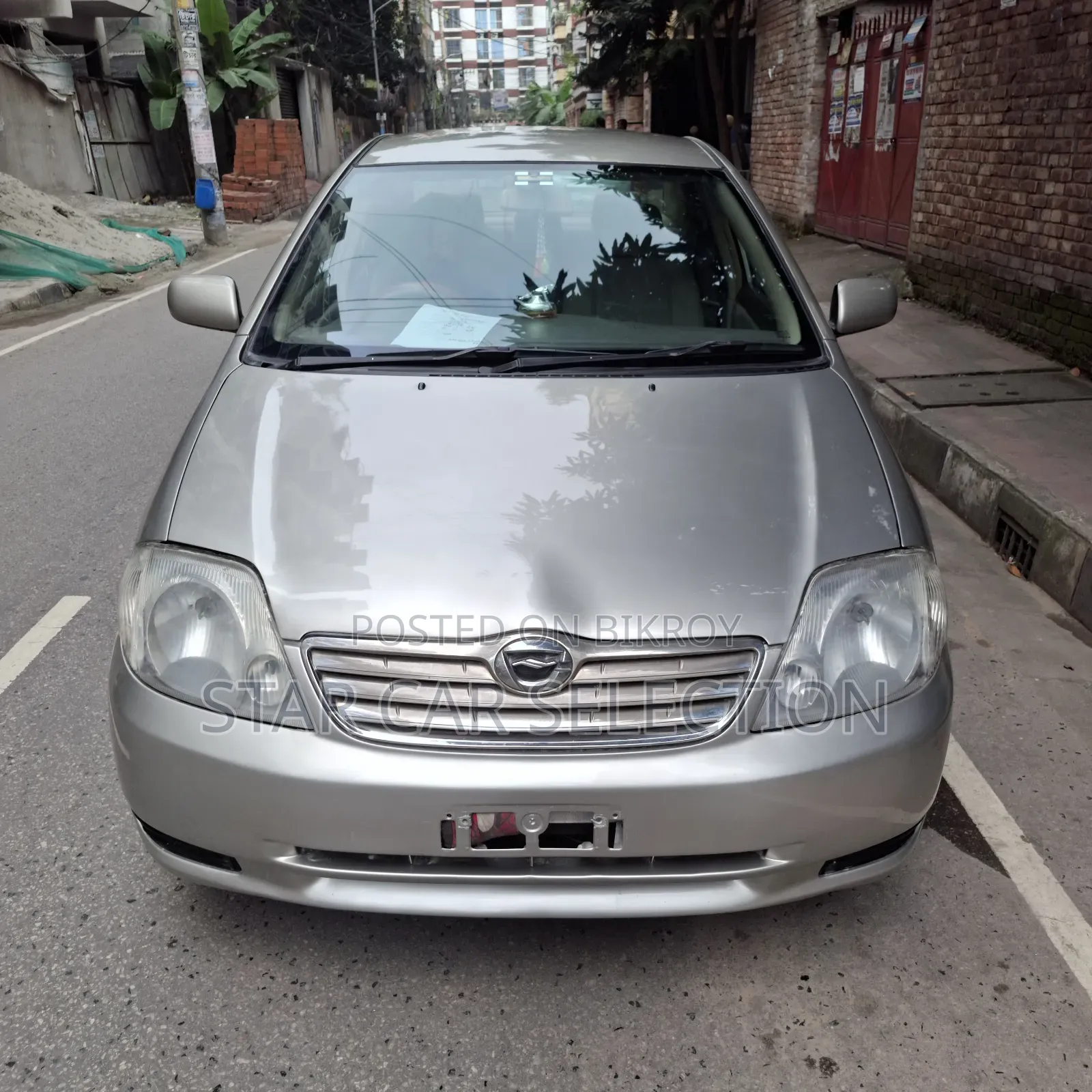 Toyota Corolla 2004 Gold