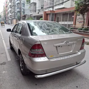 Toyota Corolla 2004 Gold