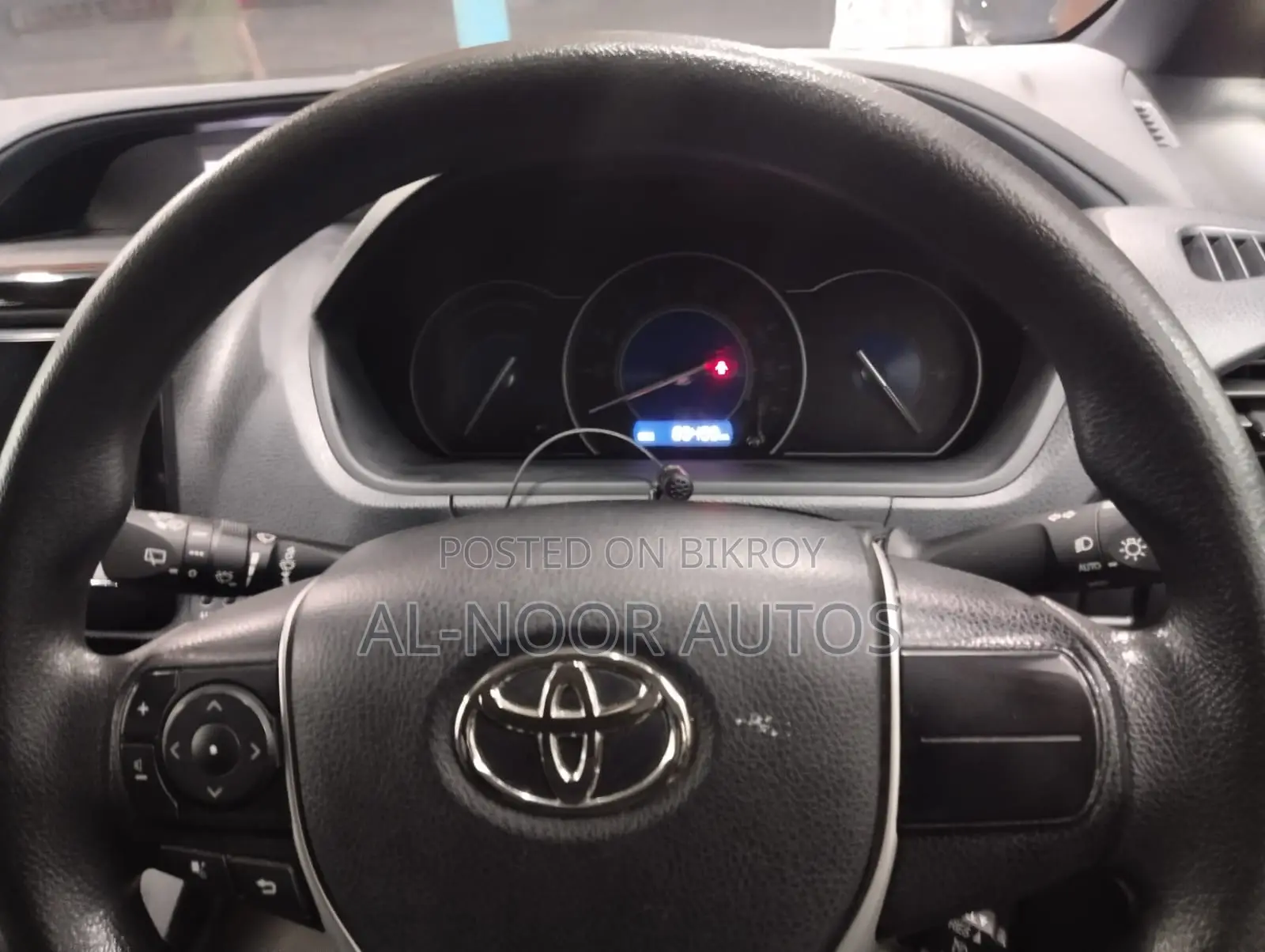 Toyota Noah 1.8 FWD Hybrid (7 seater) 2021 Black