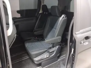 Toyota Noah 1.8 FWD Hybrid (7 seater) 2021 Black