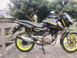 বাজাজ পালসার ১৫০ ২০১২ ব্ল্যাক