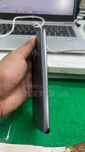 স্যামসাং গ্যালাক্সি এস২০ ৫জি ইউডব্লিউ ১২৮ জিবি সিলভার