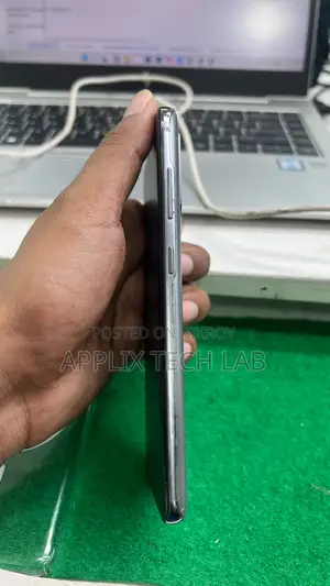 স্যামসাং গ্যালাক্সি এস২০ ৫জি ইউডব্লিউ ১২৮ জিবি সিলভার