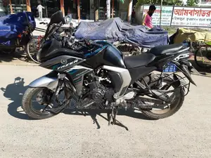 নতুন ইয়ামাহা ফেজার ভি২ ২০২২ কালো