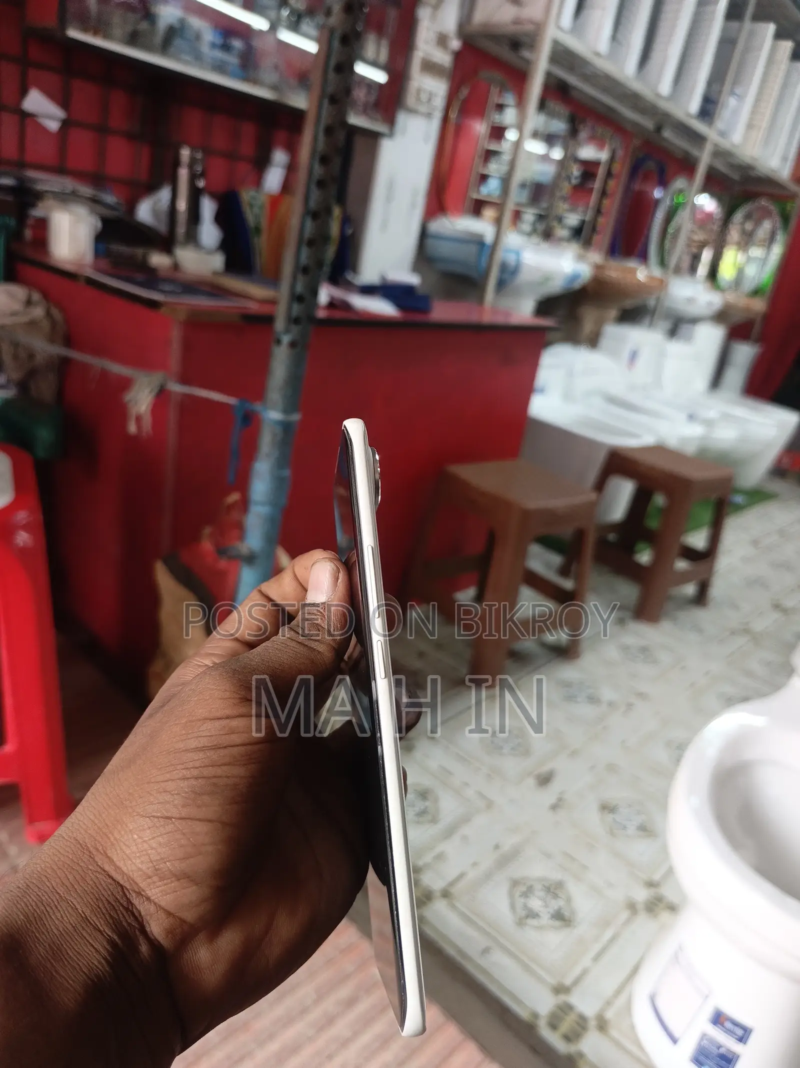 Tecno Pova Slim 5G 256 GB White