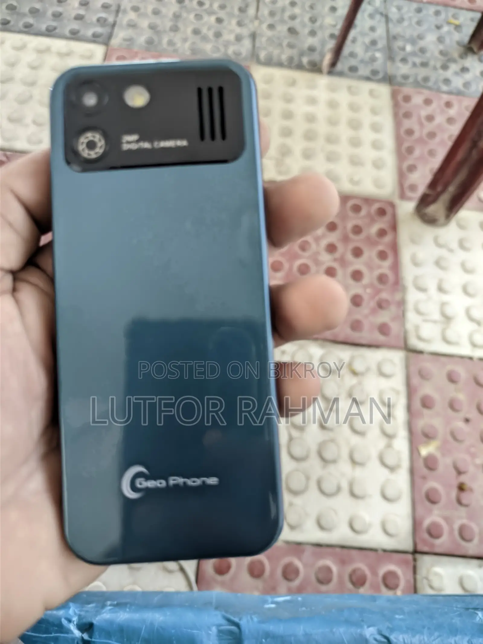 Geo 16 GB Black