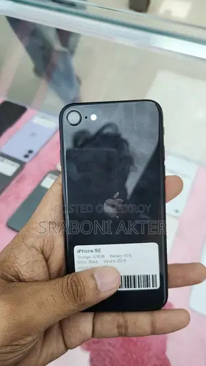 Apple iPhone SE (2020) 128 GB Black