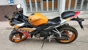 Honda 2019 Yellow