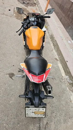 Honda 2019 Yellow