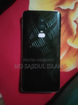 ওয়ানপ্লাস ৬ ১২৮ জিবি ব্ল্যাক
