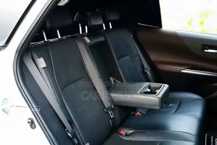Toyota Harrier Z 2021 Green