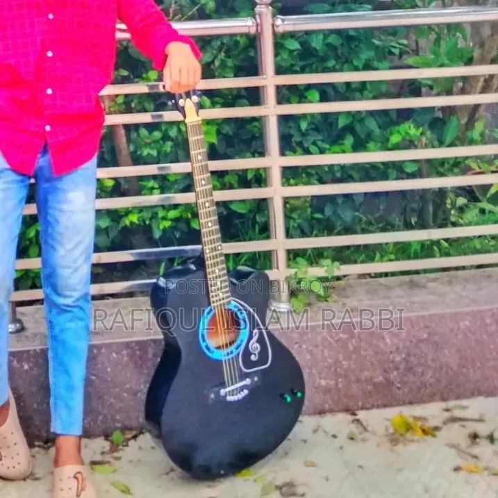 কালো গিটার